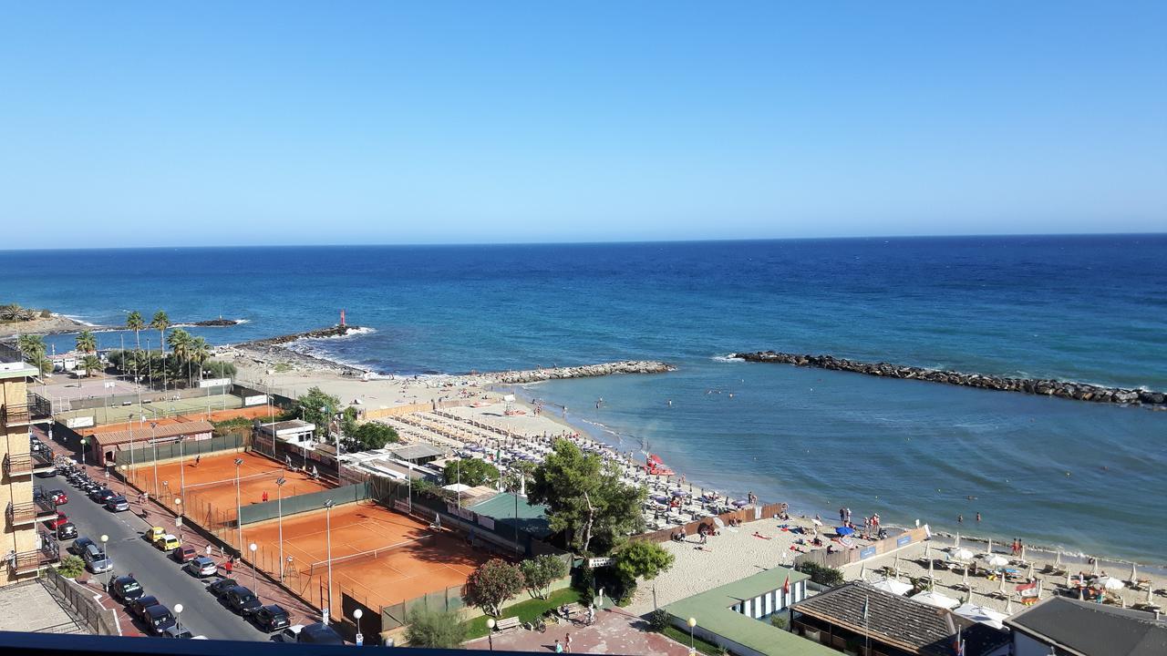 Hotel La Bouganville Arma di Taggia Exteriér fotografie
